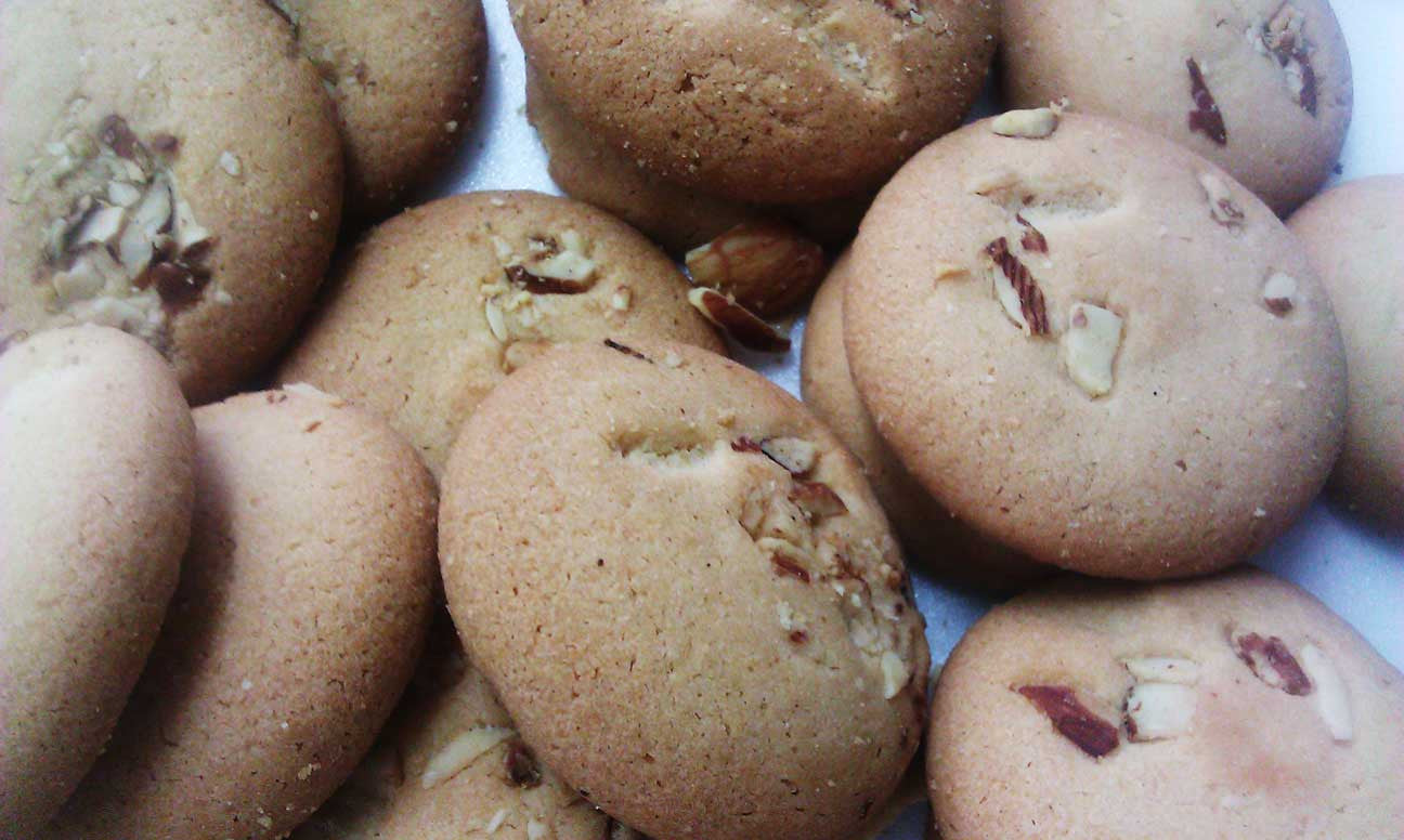 NEW Honey & Almond Cookies (200g approx)